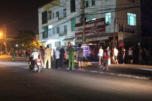 Va chạm với xe tải, 1 người phụ nữ tử vong ảnh 2