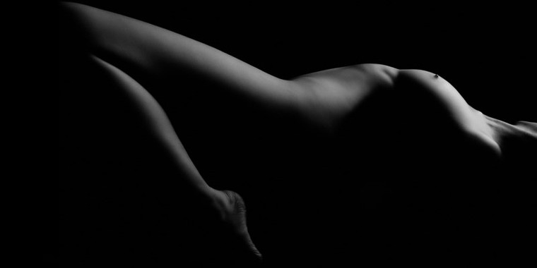 Triển lãm ảnh khỏa thân đầu tiên tại Việt Nam ảnh 6