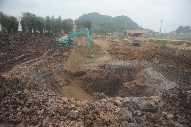 Đạo diễn Việt Tú nói gì khi 'Tinh Hoa Bắc Bộ' xuất hiện sau vở diễn của anh? ảnh 3