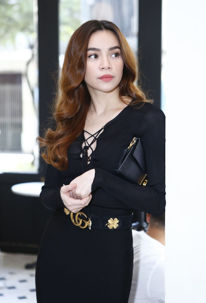 Kim Lý, Hồ Ngọc Hà thân mật ở sự kiện ảnh 3