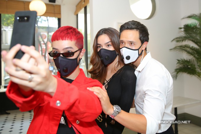 Kim Lý, Hồ Ngọc Hà thân mật ở sự kiện ảnh 4