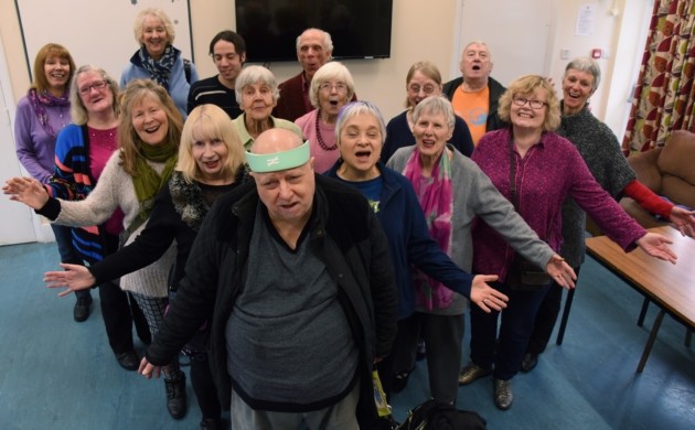 Hát tập thể có thể giúp khỏi bệnh tâm thần ảnh 1