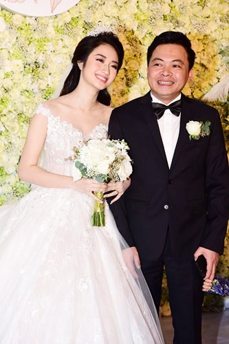 Những đám cưới đình đám trong năm 2017 của showbiz Việt ảnh 2