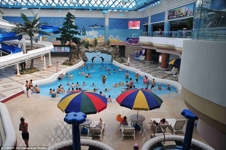 Ngỡ ngàng công viên nước hiện đại của Triều Tiên ảnh 6