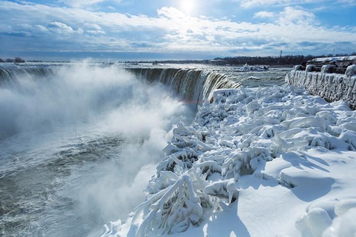 Chiêm ngưỡng hình ảnh thác Niagara kỳ vỹ trong mùa đông ảnh 8