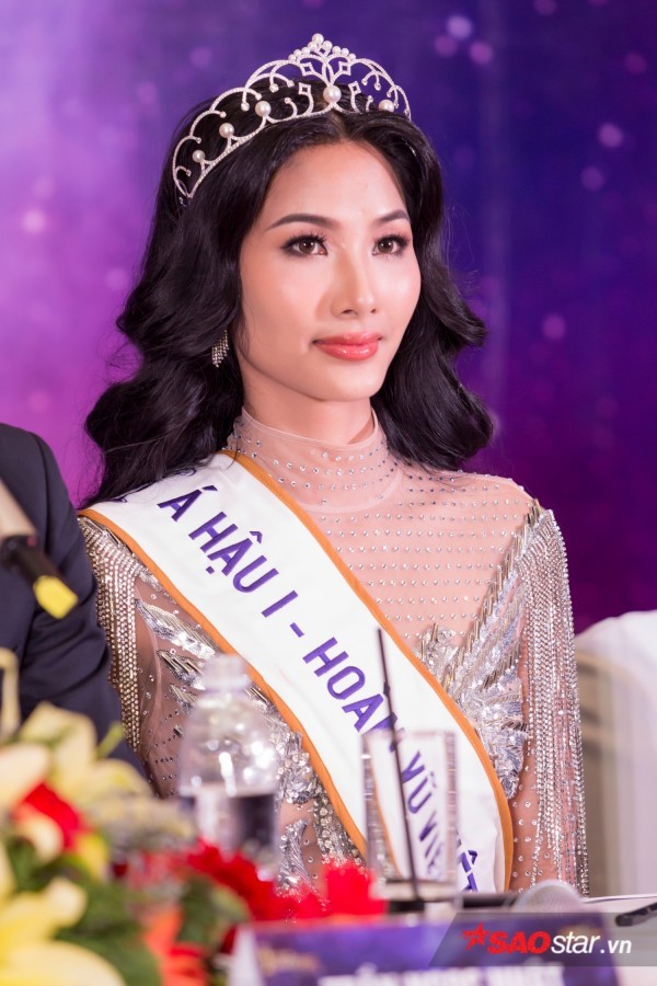 Hoàng Thuỳ 'không muốn là một người tham lam' ảnh 2