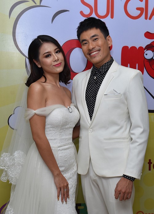 Hoài Linh gặp tai nạn khi đang diễn trên trân khấu ảnh 5