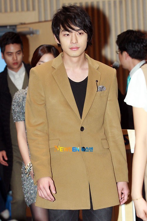 Nam diễn viên của Sungkyunkwan Scandal Soo tự tử do trầm cảm ảnh 1