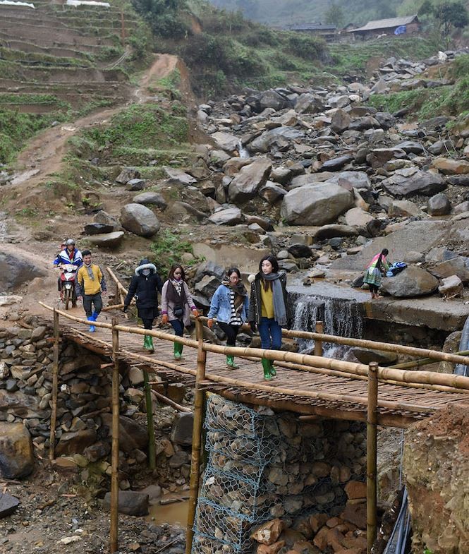 Đỗ Mỹ Linh trở lại bản Cù Vai làm từ thiện ảnh 1