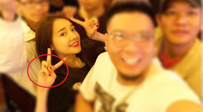 Phản ứng của Nhã Phương khi fan hỏi về nhẫn càu hôn ảnh 2