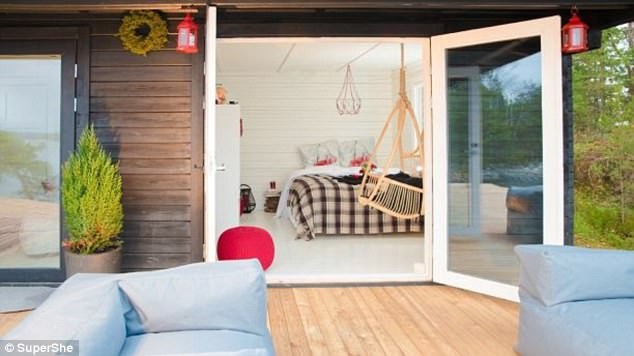 Hòn đảo ở Phần Lan cấm tiệt đàn ông bén mảng ảnh 2