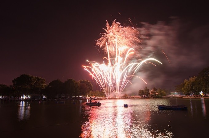 Các điểm xem pháo hoa đẹp ở Sài Gòn dịp Tết Nguyên đán ảnh 2