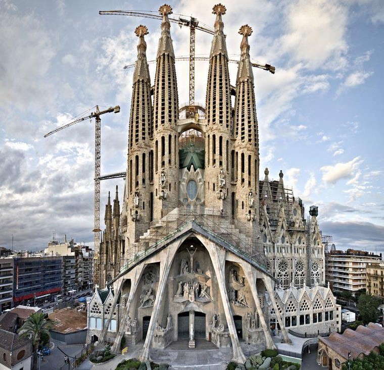 Barcelona, thành phố đáng sống nhất Châu Âu ảnh 4