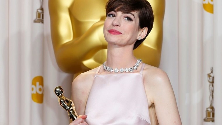 Anne Hathaway đáp trả những bình luận xấu về cân nặng của mình ảnh 1