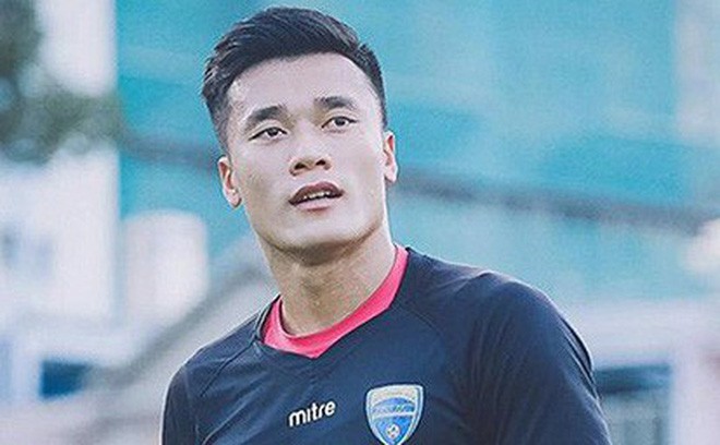 Bị đồn thất thiệt trong showbiz, Bùi Tiến Dũng chưa dám có bạn gái ảnh 1