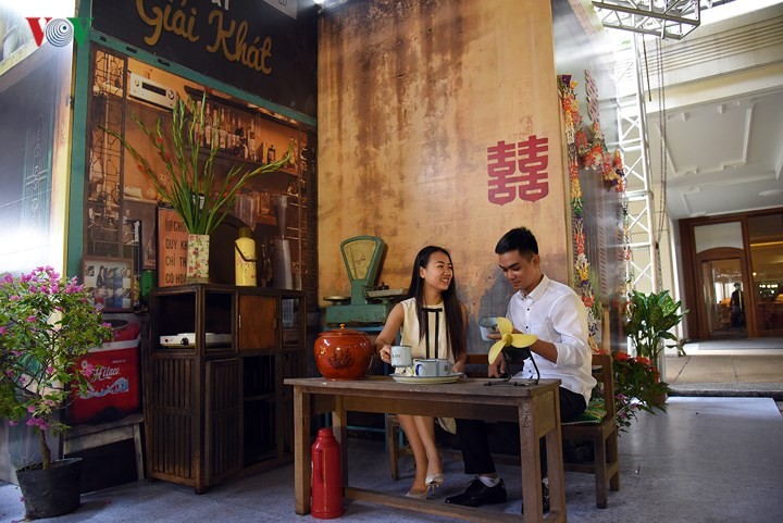 ‘Xuyên không’ trải nghiệm đám cưới thời bao cấp giữa lòng Hà Nội ảnh 7