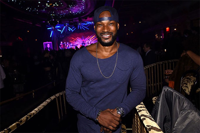 Kim Kardashian bị chế giễu bơm hông bên tròn bên nhọn ảnh 3