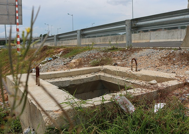 Cao tốc Đà Nẵng - Quảng Ngãi ngổn ngang dang dở trước ngày vận hành ảnh 3