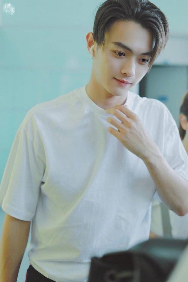 Dàn sao điển trai của bộ phim đang gây sốt 'Diên Hi công lược' ảnh 4