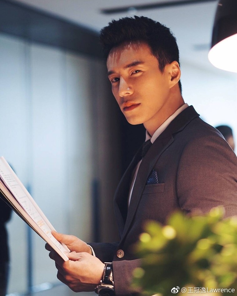 Dàn sao điển trai của bộ phim đang gây sốt 'Diên Hi công lược' ảnh 5