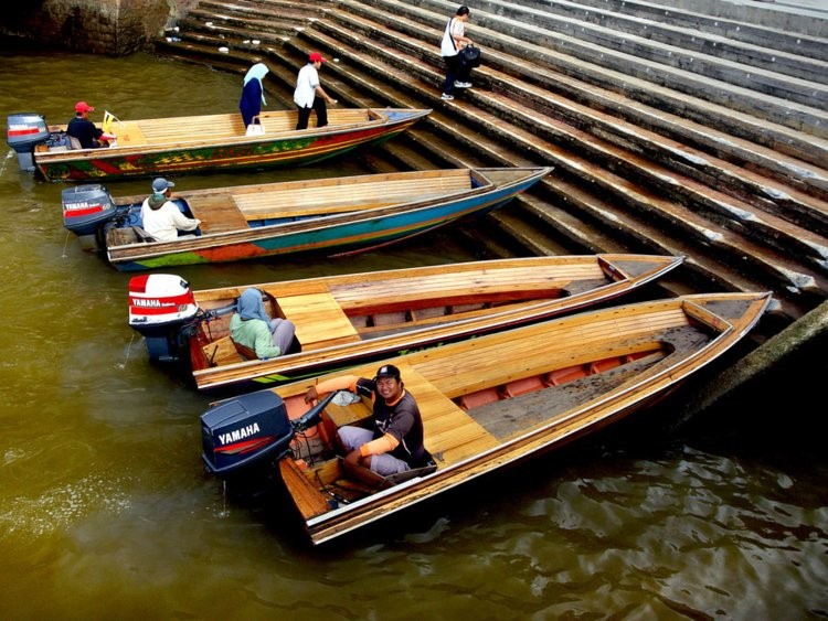 Ngôi làng nổi giữa thủ đô hoa lệ của Brunei ảnh 4