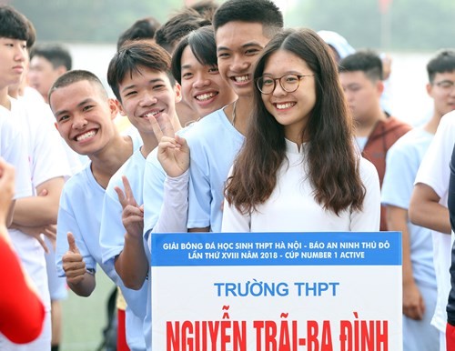 Tưng bừng khai mạc giải bóng đá học sinh THPT Hà Nội 2018 ảnh 4