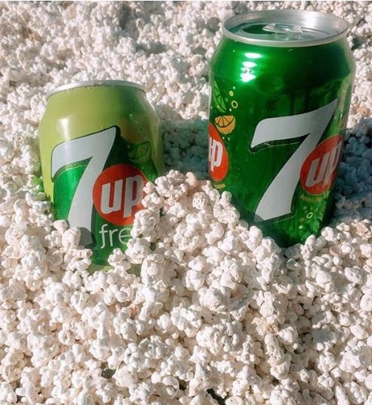 Kỳ lạ bãi biển chứa đầy bỏng ngô ảnh 4