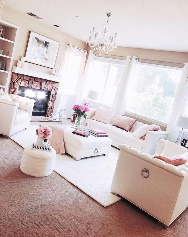 Phạm Hương thường khoe biệt thự, xe sang sau tuyên bố ở ẩn tại Mỹ ảnh 1