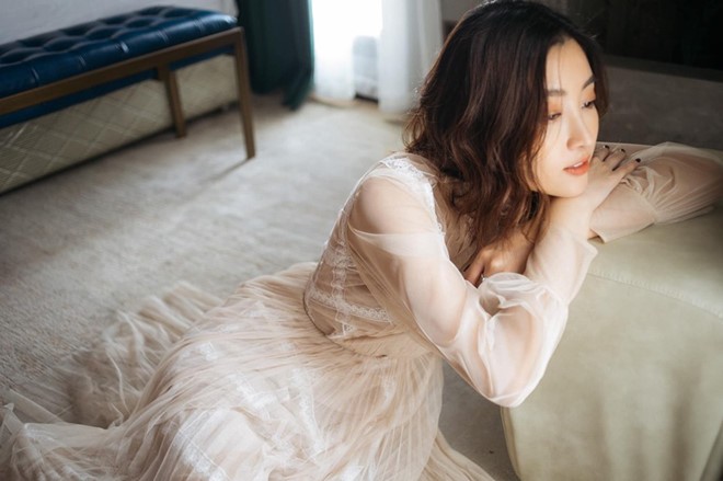 Đỗ Mỹ Linh hút hồn trong bộ ảnh đón tuổi 23 ảnh 1