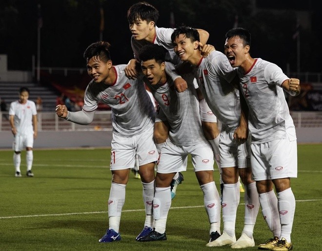 Đức Chinh tỏa sáng ở phút chót, U22 Việt Nam đặt một chân vào bán kết ảnh 1