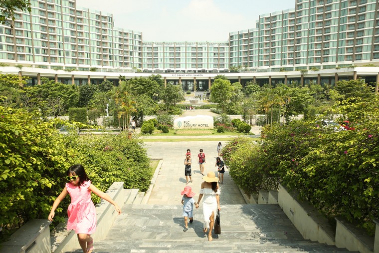  Sức hút đặc biệt từ ‘thành phố du lịch quốc dân’ Sầm Sơn ảnh 3