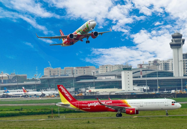 Bao la Việt Nam, bay xanh cùng Vietjet với mã giảm ngay 50% giá vé ảnh 1