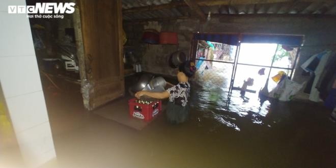 Hồ chứa lớn thứ hai miền Trung tiếp tục tăng mức xả nước - 2