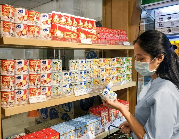 Lộ diện những khách hàng may mắn đầu tiên 'uống sữa Ông Thọ, trúng vàng' ảnh 6