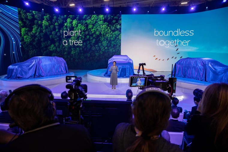 Vinfast công bố chiến lược thuần điệnvà dải sản phẩm hoàn thiện tại CES 2022 ảnh 1