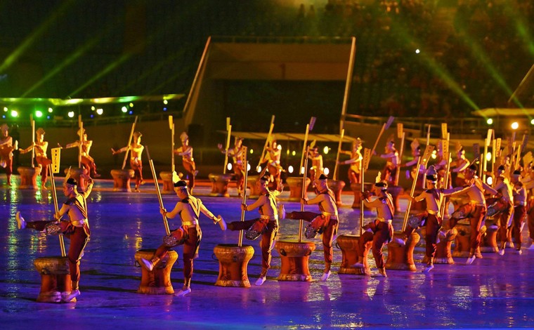 Khai mạc SEA Games 31: Thân thiện, hiện đại và mạnh mẽ ảnh 13