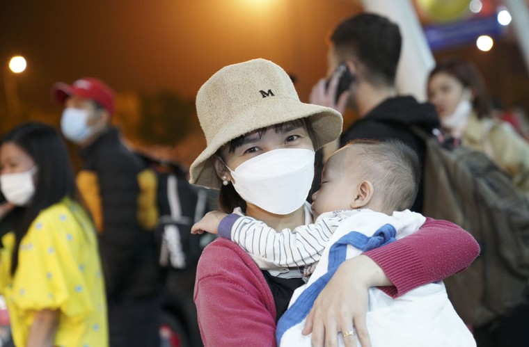 Hành trình đầy cảm xúc của những chuyến bay yêu thương mùa Tết 2023 ảnh 5