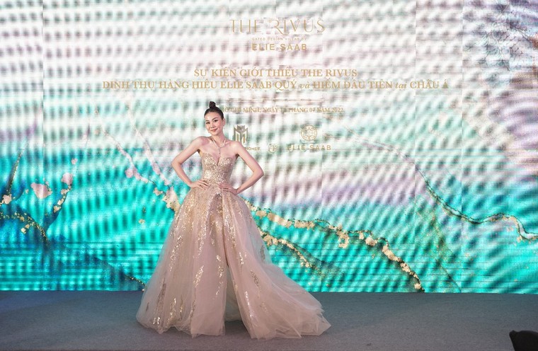 ELIE SAAB làm dinh thự Haute Couture đầu tiên tại Việt Nam ảnh 2