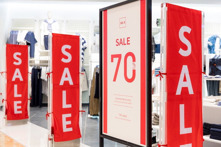 Sắm hè hứng khởi cùng loạt ưu đãi 'deal chồng deal' hấp dẫn chỉ có tại Vincom Red Sale 2023 ảnh 3