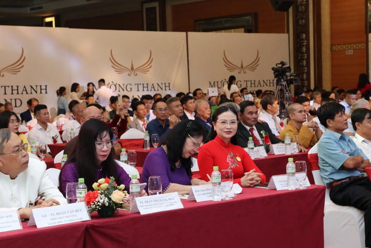 Tôn vinh đội ngũ thầy thuốc hết lòng bảo tồn và phát huy các bài thuốc quý ảnh 2