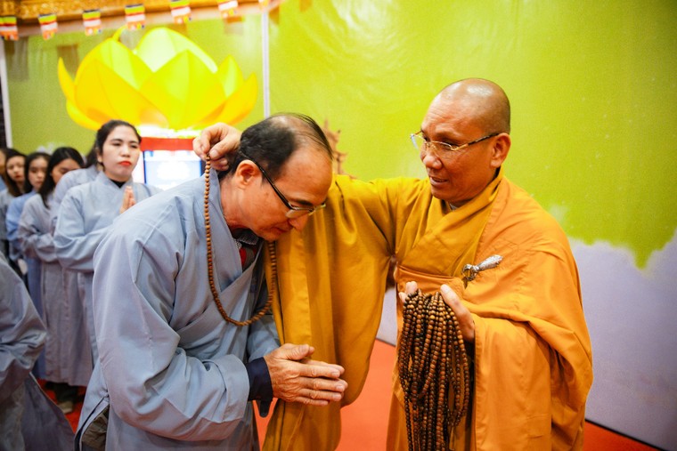 Linh thiêng lễ vía Quán Thế Âm Bồ Tát xuất gia tại Fansipan ảnh 5