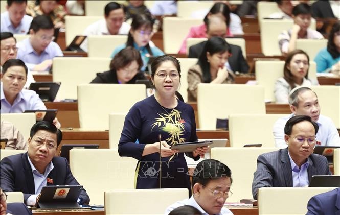 Quốc hội tiếp tục chất vấn nhóm lĩnh vực văn hoá - xã hội ảnh 5