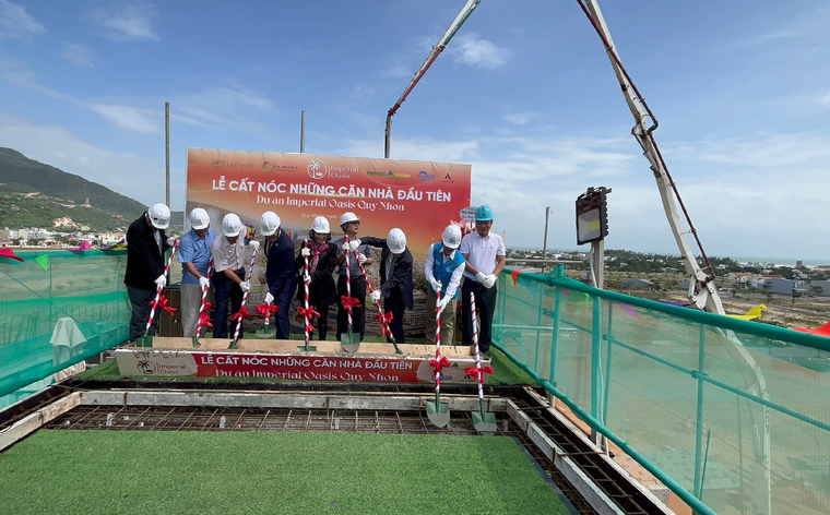 Cất nóc những căn nhà đầu tiên dự án Imperial Oasis Quy Nhơn ảnh 1