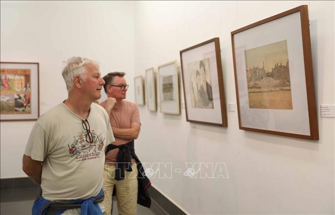 Khách du lịch quốc tế đến Hà Nội vượt ngưỡng 4 triệu lượt ảnh 4