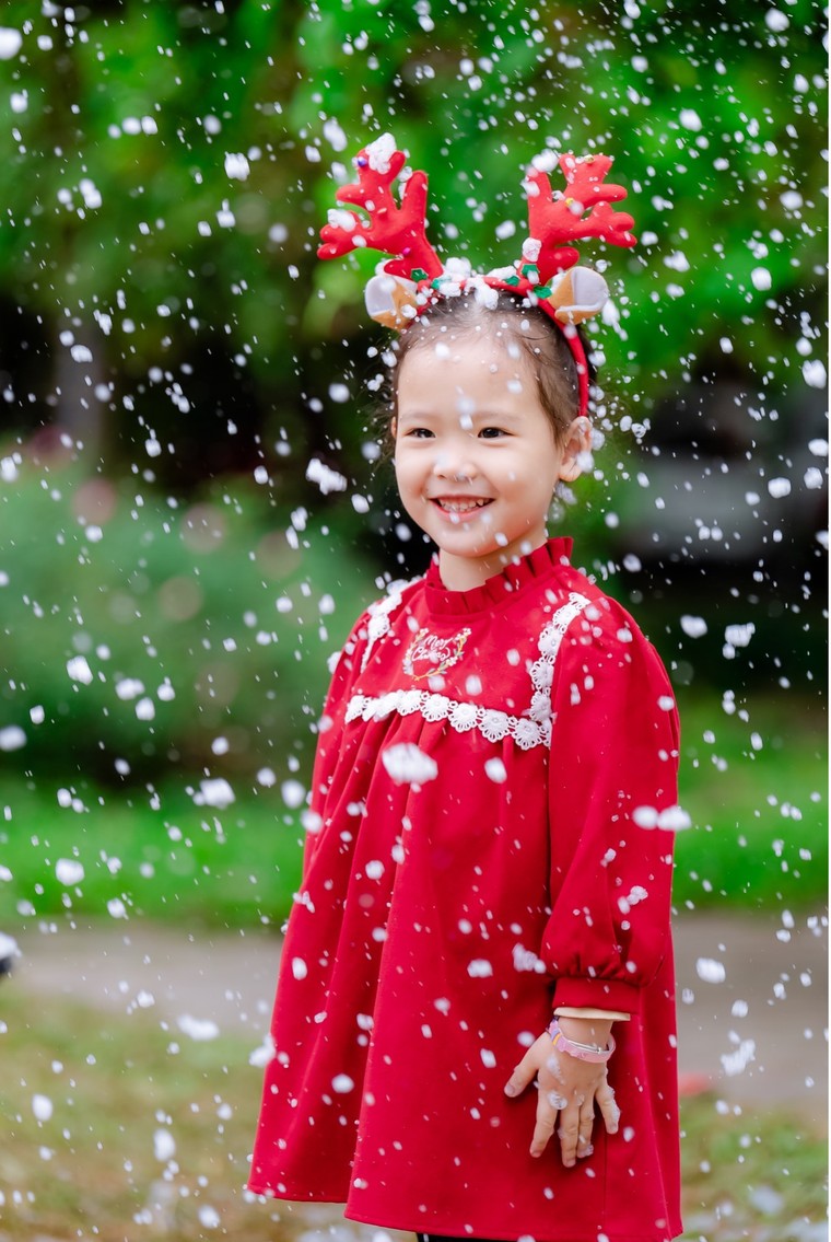 Bầu trời khác lạ trong mắt thế giới trẻ thơ khi đến với 'Khu rừng pha lê' cách hồ Hoàn Kiếm 14km ảnh 7