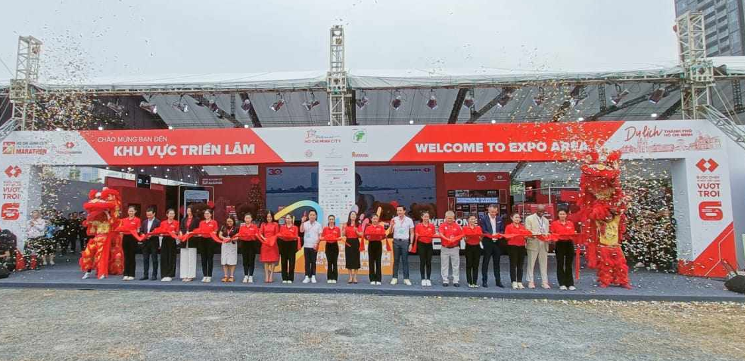 Techcombank tiếp tục 'chơi lớn' đầu tư cho runner tham gia giải marathon tại Hồ Chí Minh lần 6 ảnh 1