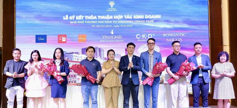Hàng loạt thương hiệu 'đình đám' ký kết thỏa thuận hợp tác kinh doanh tại Vinhomes Grand Park ảnh 1