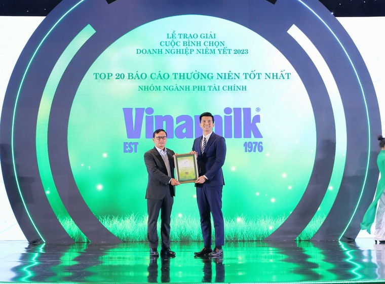 Vinamilk “bội thu” giải thưởng phát triển bền vững ảnh 5