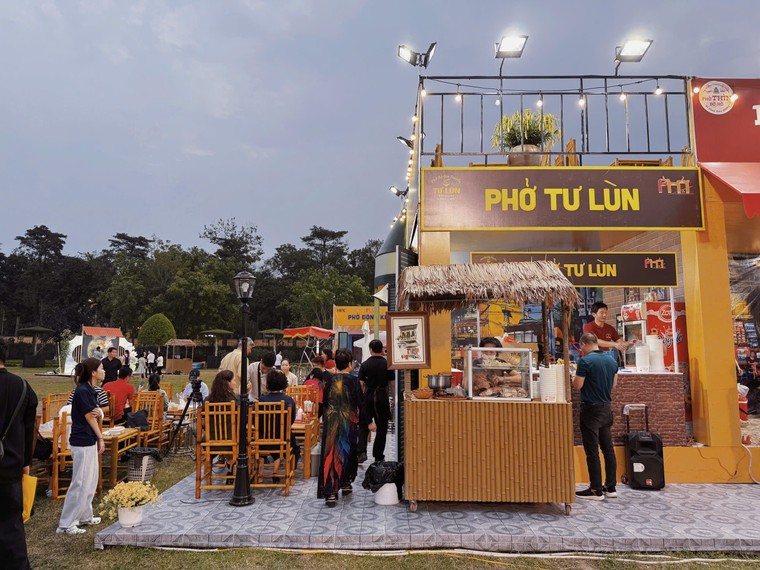 Khai mạc Festival Phở 2025: "Tinh hoa phở Việt - Di sản trong kỷ nguyên số" ảnh 4
