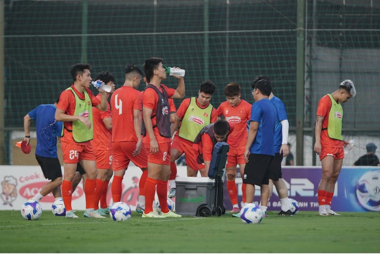 Herbalife Việt Nam tiếp tục phối hợp cùng VFF đồng hành và tiếp sức cho các Đội tuyển Bóng đá Quốc gia Việt Nam ảnh 3